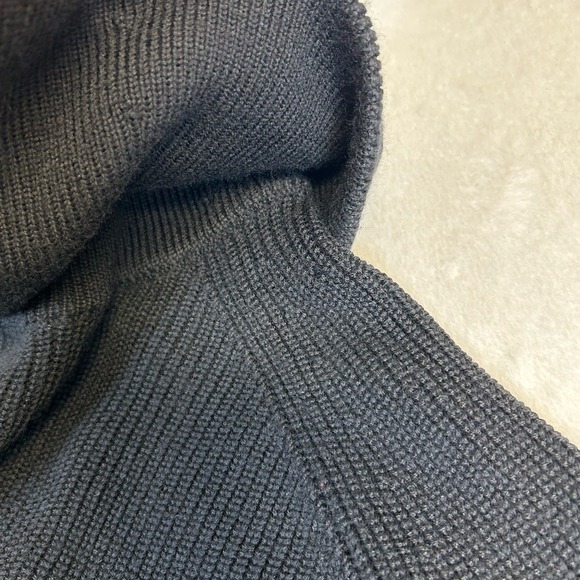 COS Wool Blend Black and Off White Striped Zip Sweater Size Medium *Small Flaw - Picture 4 of 9